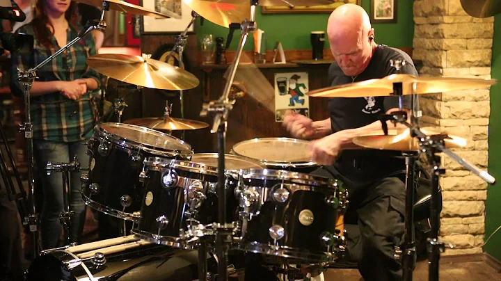 Chris Slade (AC/DC) playing drums