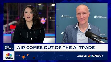 Oracle may underperform compared to other large cap AI stocks in 2026, says Deepwater