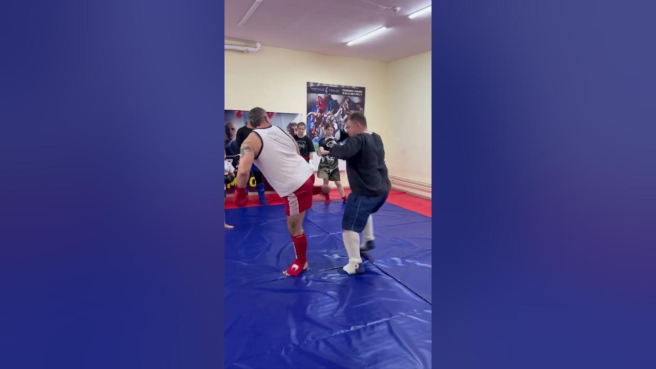 Блок в тайском боксе