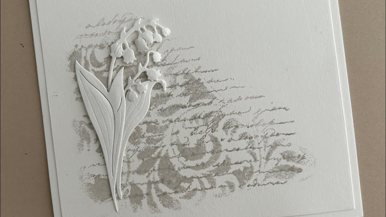 Creating beauty simply in monochrome.