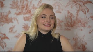 Sophie Turner: 'Seeing a therapist saved my life'