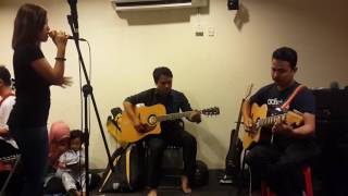 kisah dongeng-Nurul feat retmelo buskers cover stacy,jamming