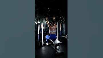 Reverse Grip Lat Pulldown