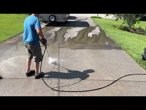 How to Pressure Wash a Driveway, 2 Ways thumbnail