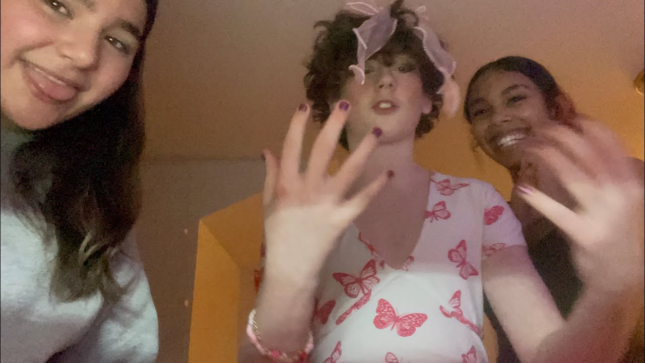 Doing boyfriend’s makeup! 