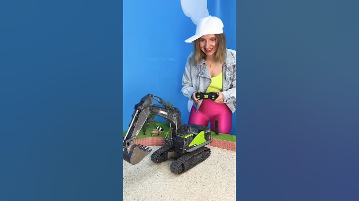 Crazy Girl destroy RC CARS 👩🤪🚘🚨#dhanjitv #shortsfeed #funny #tending #funnyvideo