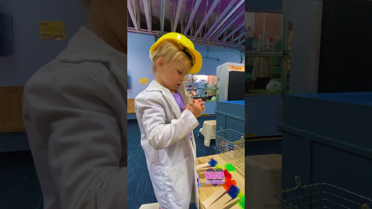 Nadia Playing with building Toys🏗️