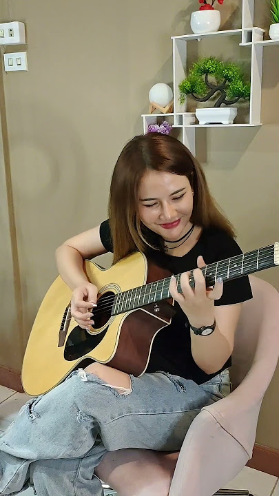ก่อนนอน🤣 (GT : Neung Guitar) #แพชชี่ #โซโล่ทิพย์ #madeinthailand #เมดอินไทยแลนด์ #กีต้าร์ #guitar