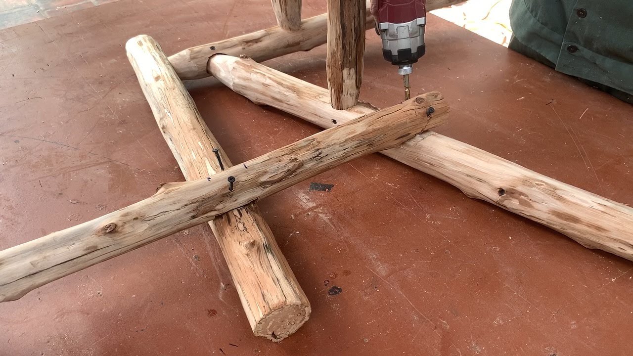 Amazing Idea Of Recycling Wood From Tree Branches // Outdoor Chair Is Extremely Stylish And Creative