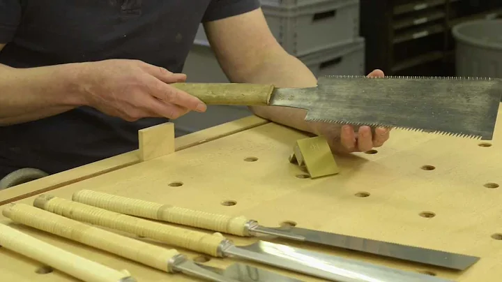 Japanese saws for handcut dovetails