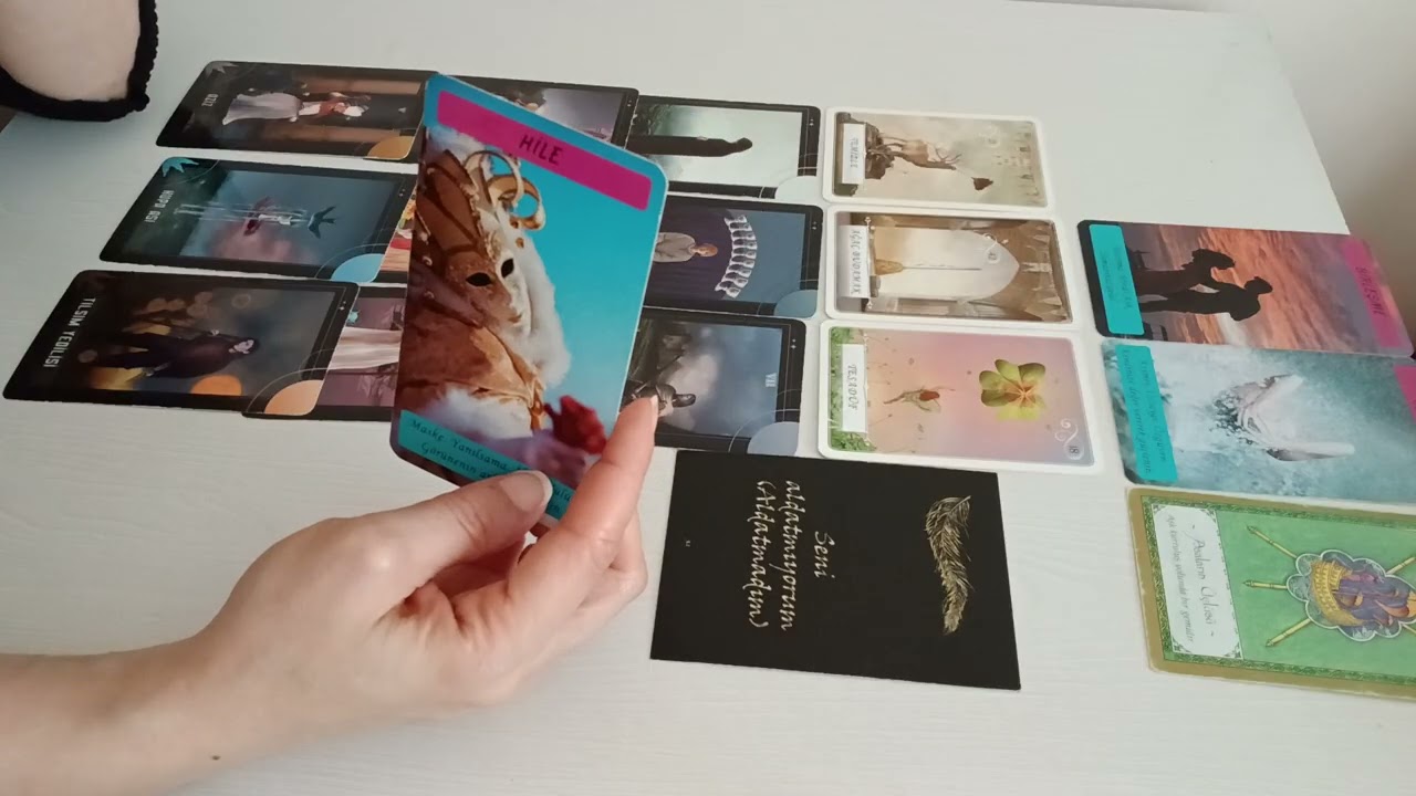 Aslan burcu 9 Şubat kahve ve tarot açılımı☕️❤️