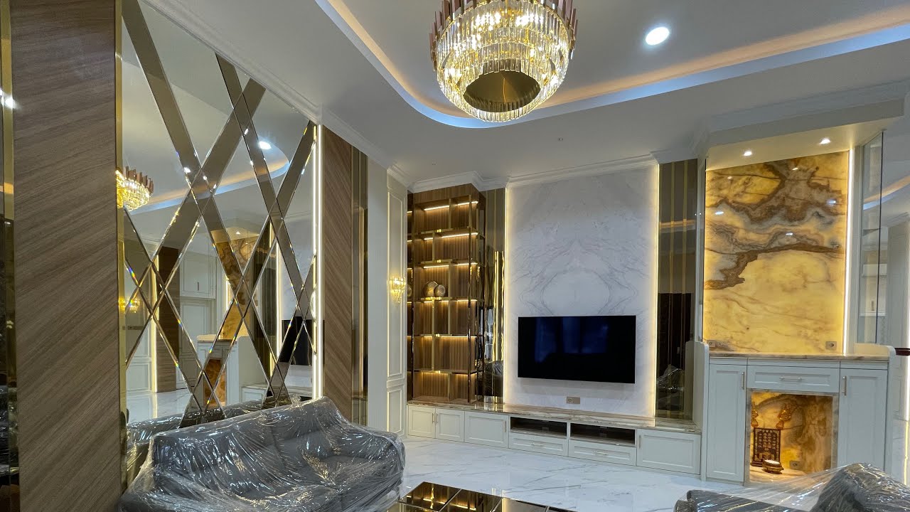 Stunning Luxury Classic Modern image