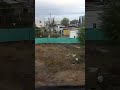 Күздегі Атырау Ақтөбе жолаушылар пойызының терезесінен Қазақстандағы ауыл Казахстан из окна поезда