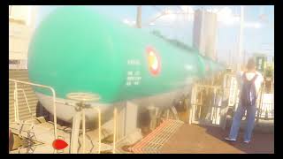 【JR京葉線】 EH200形8号機+タキ12両 石油返空貨物 千葉貨物行き 海浜幕張通過