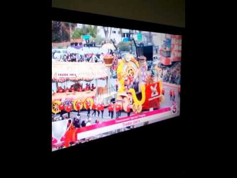 rose parade 2017 trader joes float with fearless flyer youtube trader joes frequent flyer