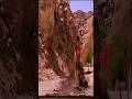 Tremors First Scene Breakdown – The Monster That Changed 90s Horror Forever