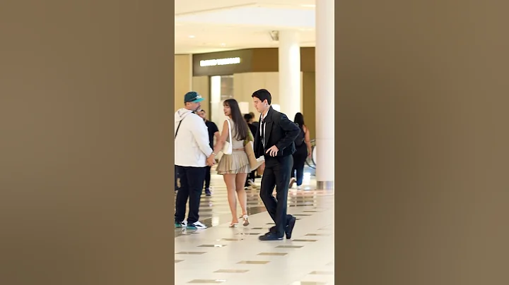 Had to hit them with a moonwalk real quick 😝😎