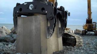 HL4050BG lifting Antifer Blocks.MP4