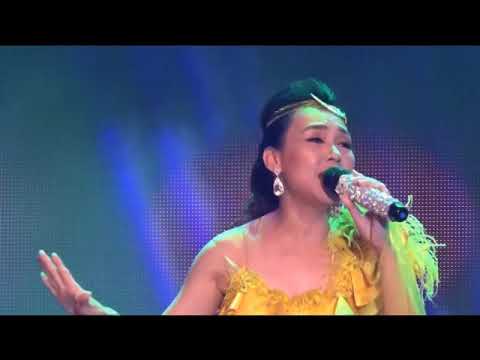 《樱花时节爱心慈善演唱会》月儿像柠檬(姚苏蓉) / レモン月夜の散歩道(都はるみ)：温媁媁