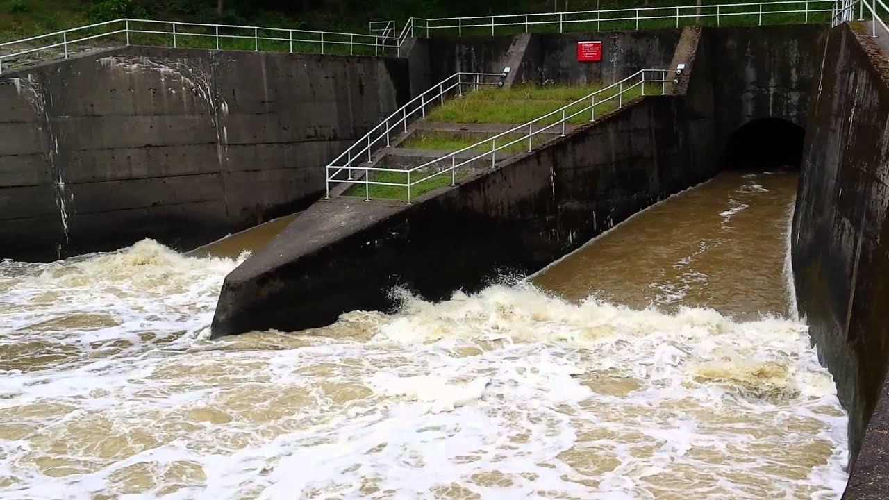 Bolivar Dam 07.08.2015 YouTube