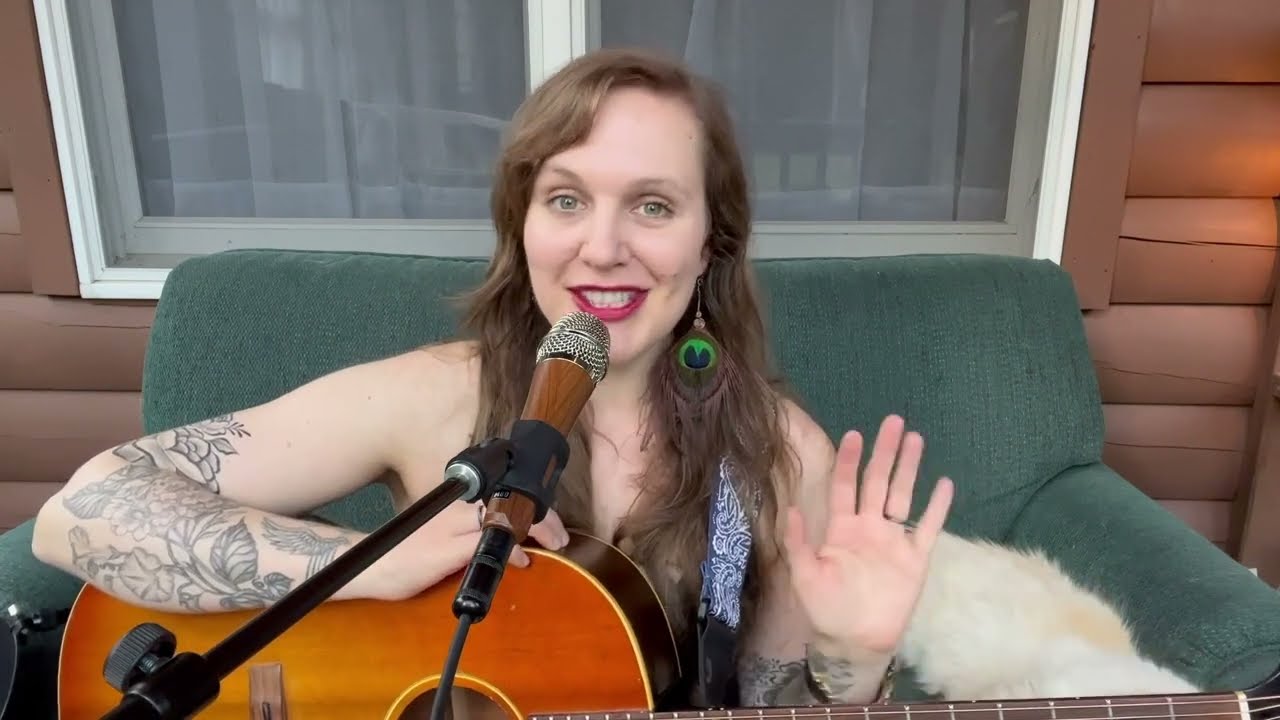 sarah-king-on-folk-music-notebook-s-artist-in-residence-showcase