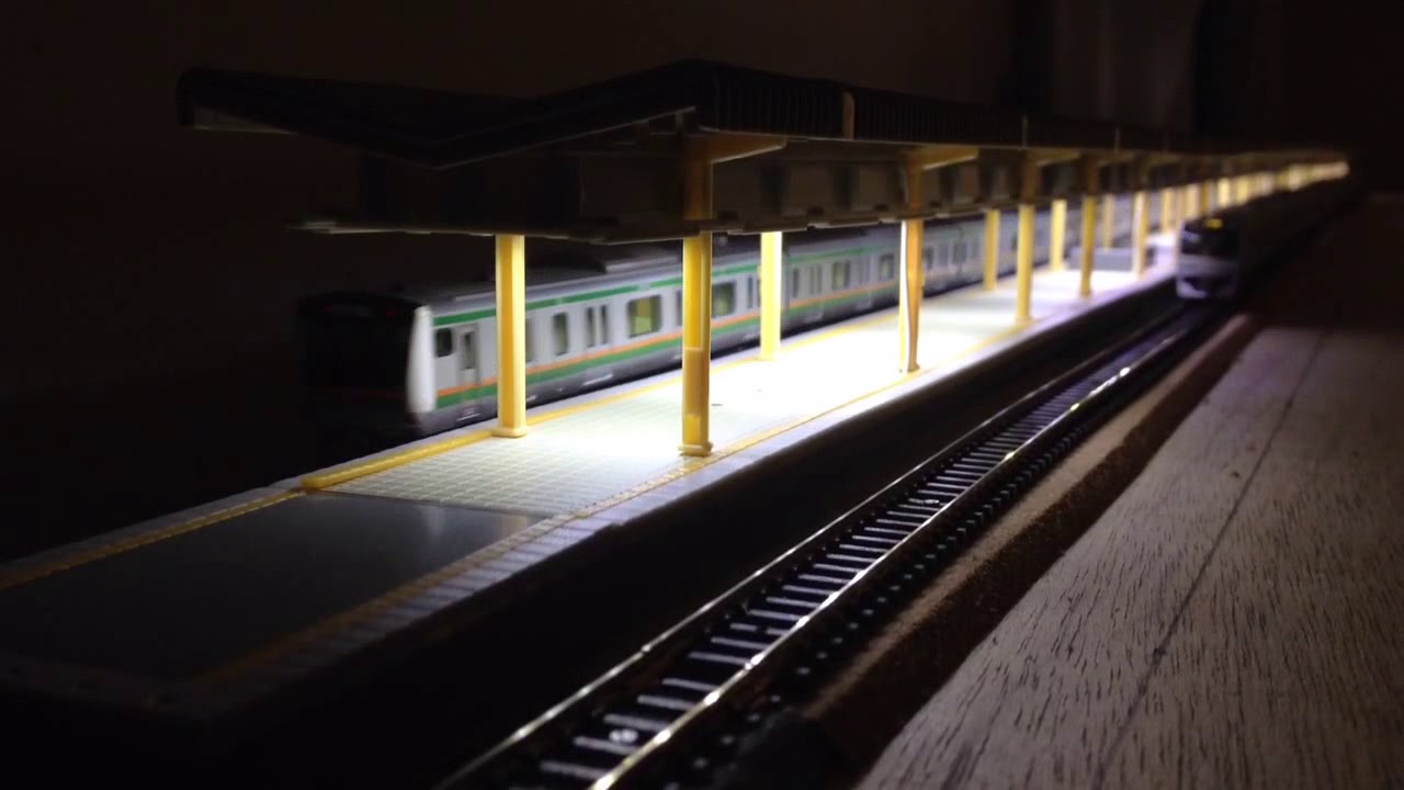 KATO 近郊型島式ホームにLED照明をつけてみた - YouTube