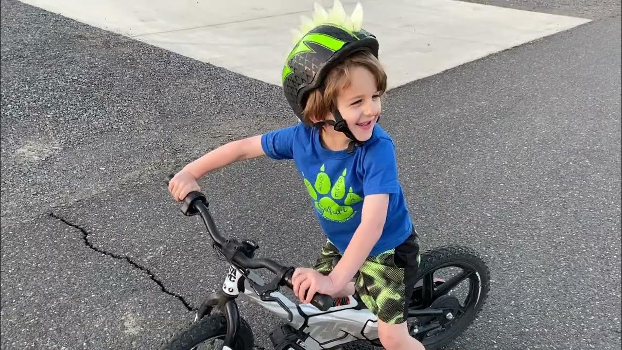 Dominic and Izabella riding bikes Mother’s Day weekend 2023 - YouTube