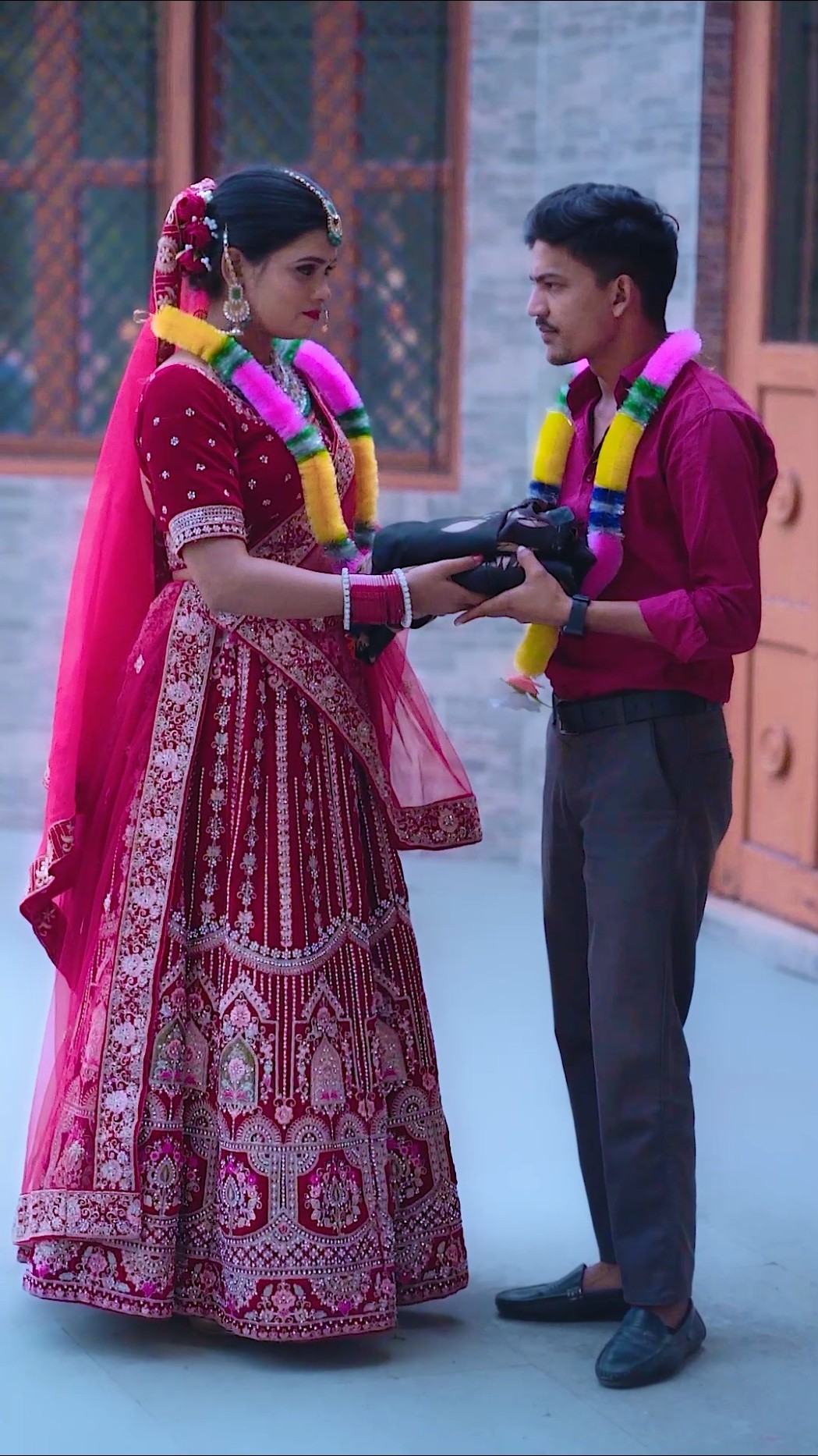 Me kahi bhi rahu ye Sanam mujhko h zindagi ki kasam