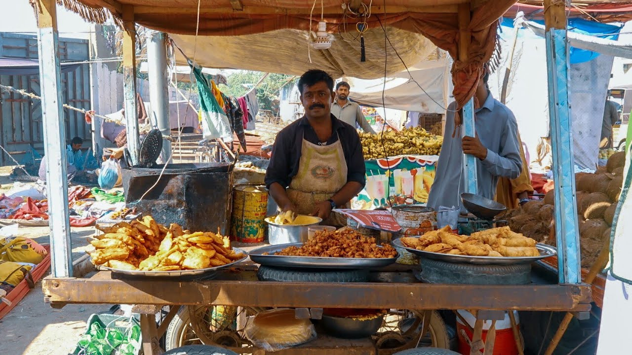 Street Food in Sunday Bazaar Karachi | Pakistan Food Street | Street Food PK