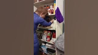 Tidy a shelf with me in hyper-speed, in real time it took about 45 min