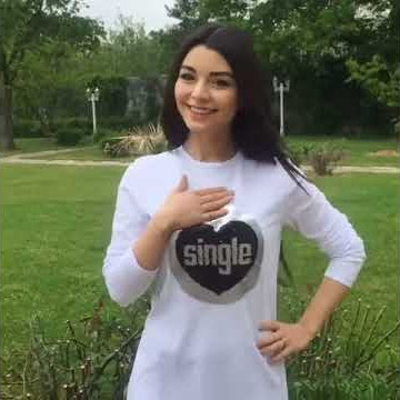 Gülçin Tunçok single/married