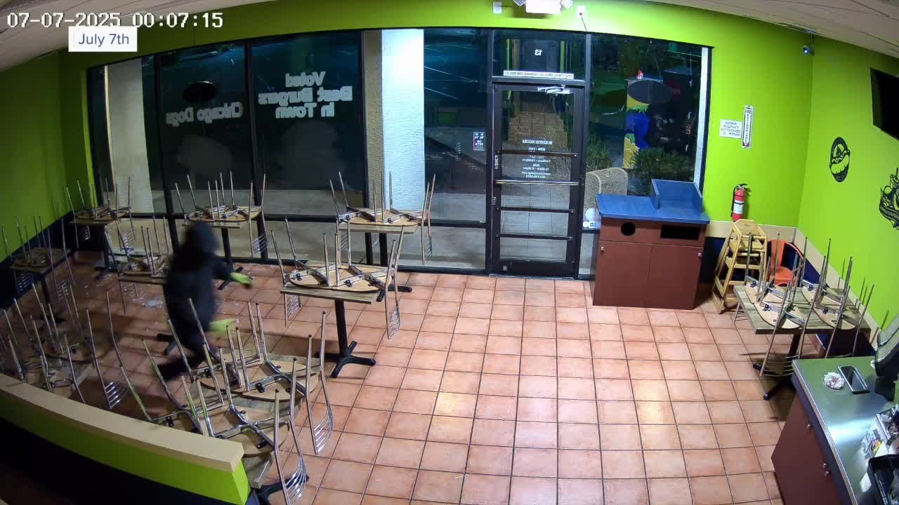 Tempe restaurant owner finds community support after burglary