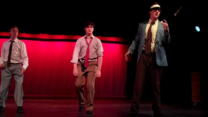 Morgan Seftel as Carl Hanratty in "Catch Me If You...