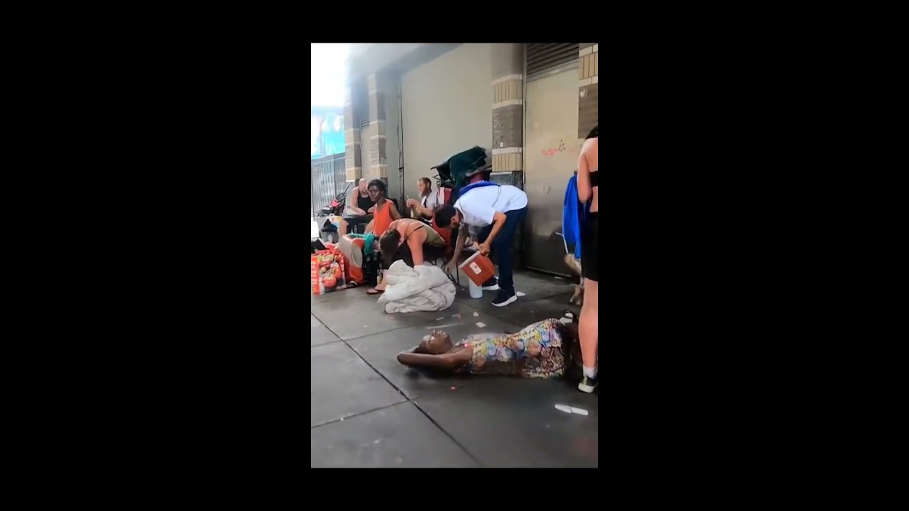 FENTANYL CRISIS IN PHILLY KENSINGTON AVE 