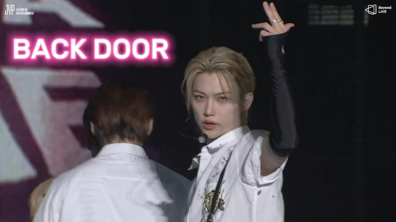 stray-kids-back-door-en-osaka-d-a1-25-02-23-youtube
