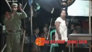 Adung Mask: Plitut Hansip in Kramat Batok