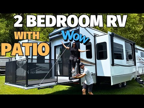 Fifth Wheel Rv With A Patio But Its Not