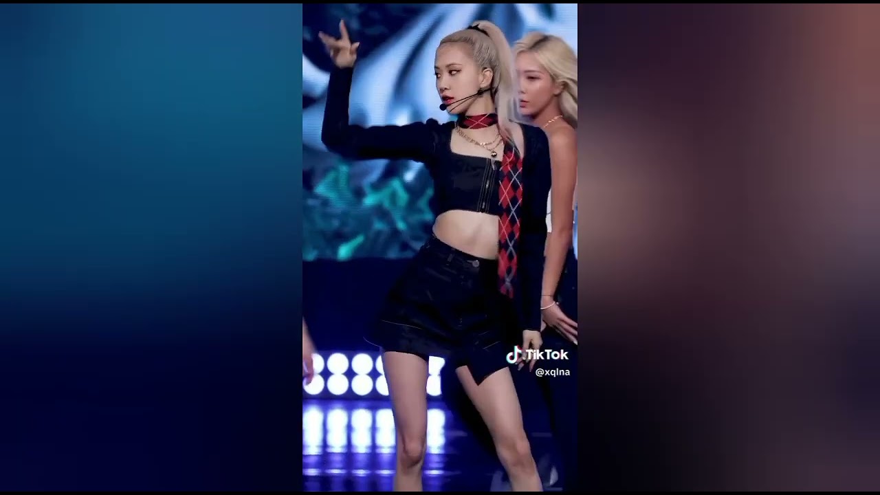 Primeira música solo das blackpink 🩷🖤