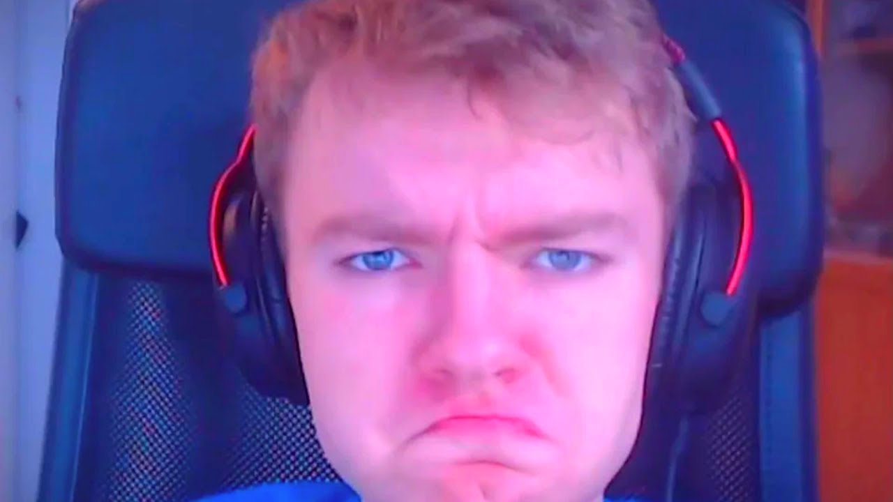 MotherInnit INTERRUPTS TommyInnit's stream... 