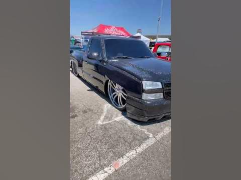 Paint on this dropped cateye is hard🥶💯💪🏾#cateye #Silverado #bagged#
