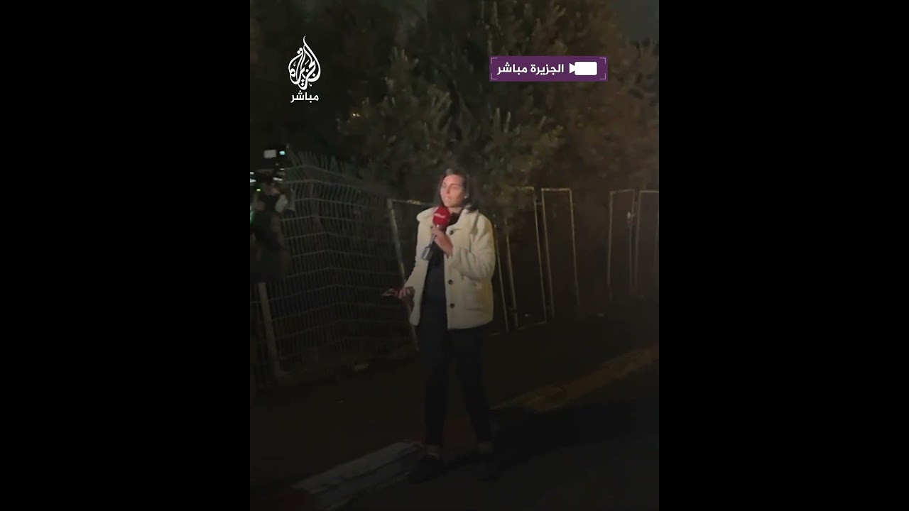 قوات الاحتلال تمنع وصول عدد من الصحفيين لمنزل الأسيرة نفوذ حماد بالقدس