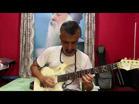 Melodic Shredding ! Using Legato plus Alternate , Hybrid and Sweep Picking for creating long lines !