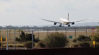 Singapore Airlines 787-10 Landing And Take Off