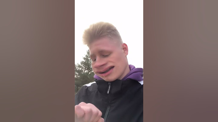 младший брат прогулялся по району