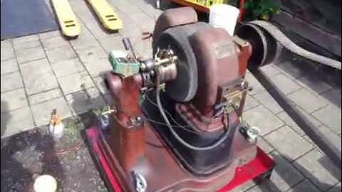 Big Gramme Dynamo driven with slavia 4hp engine !