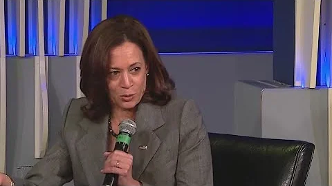 Vice President Kamala Harris campaigns in Chicago with Senator Tammy Duckworth