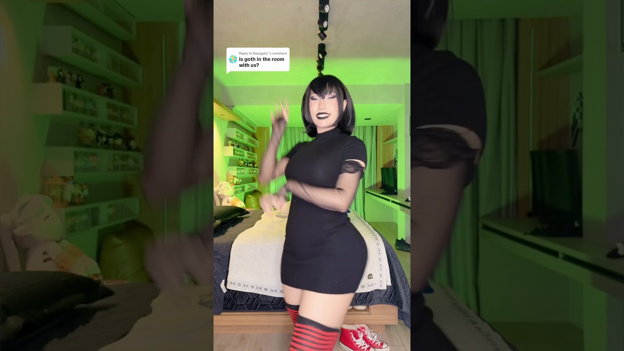No way Johnny let this one slide 😳 #anime #cosplay #youtubeshorts