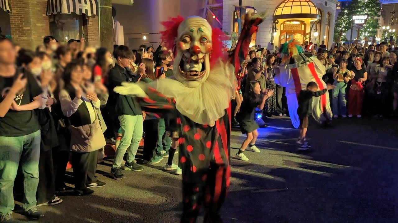 【USJ】平日でも超大混！ハロウィーン・ホラー・ナイト 2024年10月11日 サイコサーカス ＆ ポゼの人形達 / ゾンビ・デ・ダンス