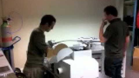 Mass spectrometer installation