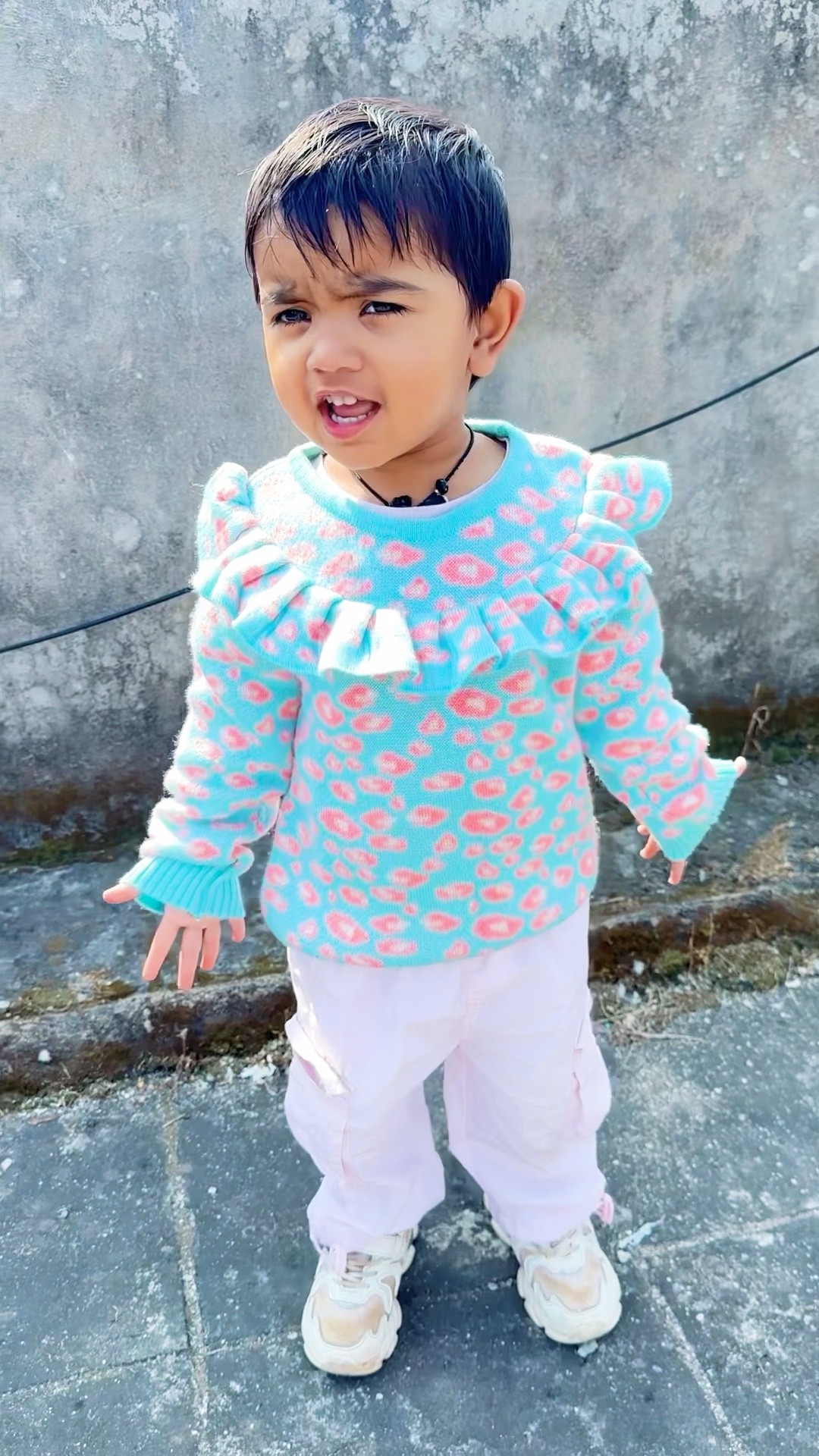 Kashvi mummy ki help kar rhi h ?